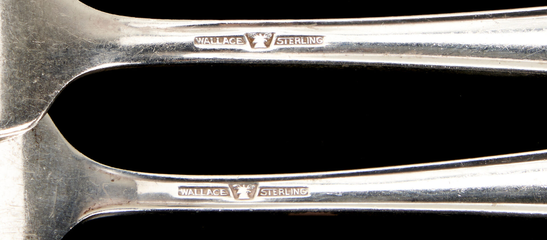 Lot 782: 69 pcs. Wallace Stradivari Sterling Silver Flatware