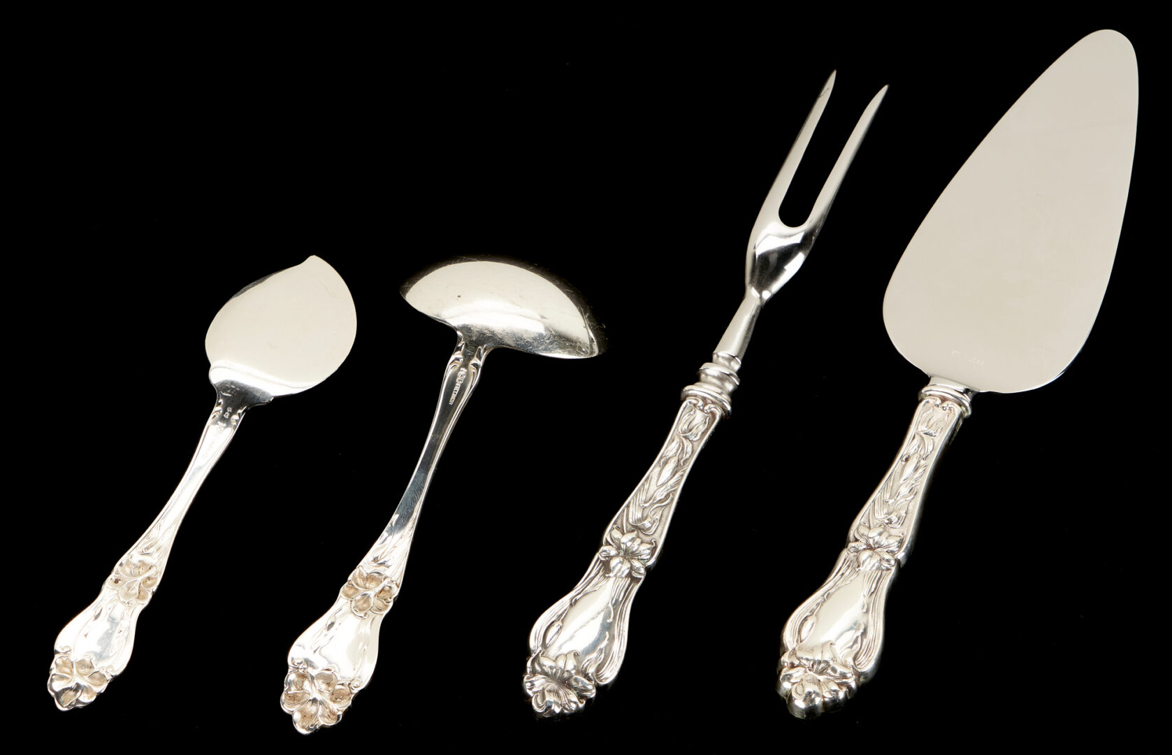 Lot 80: Whiting Lily Pattern Sterling Silver Flatware, 86 pcs.