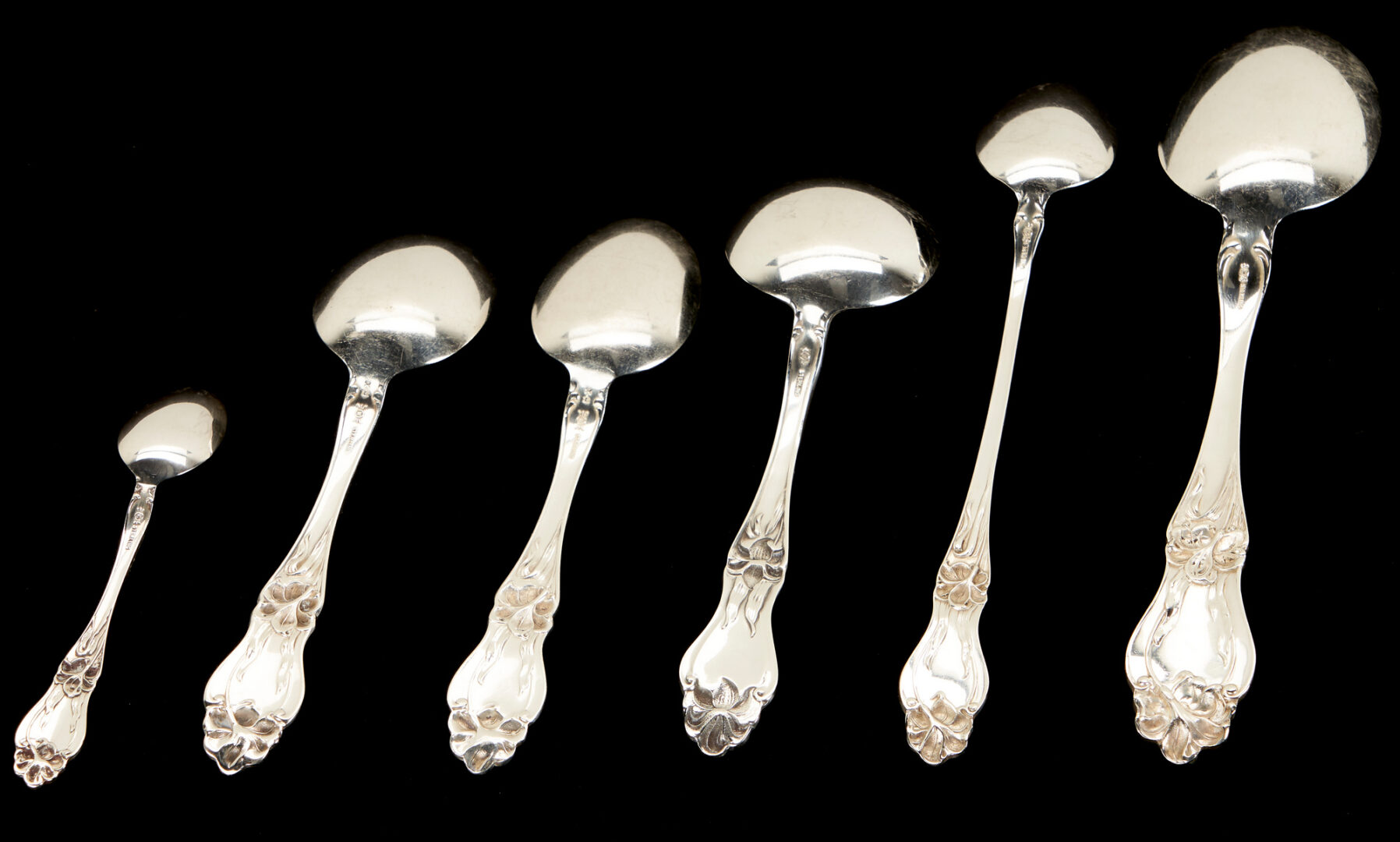 Lot 80: Whiting Lily Pattern Sterling Silver Flatware, 86 pcs.