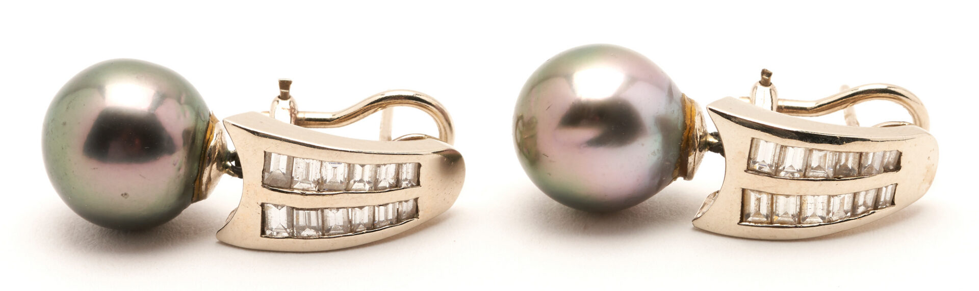 Lot 822: 2 Pairs Ladies Gold & Gemstone Earrings, incl. Pearls