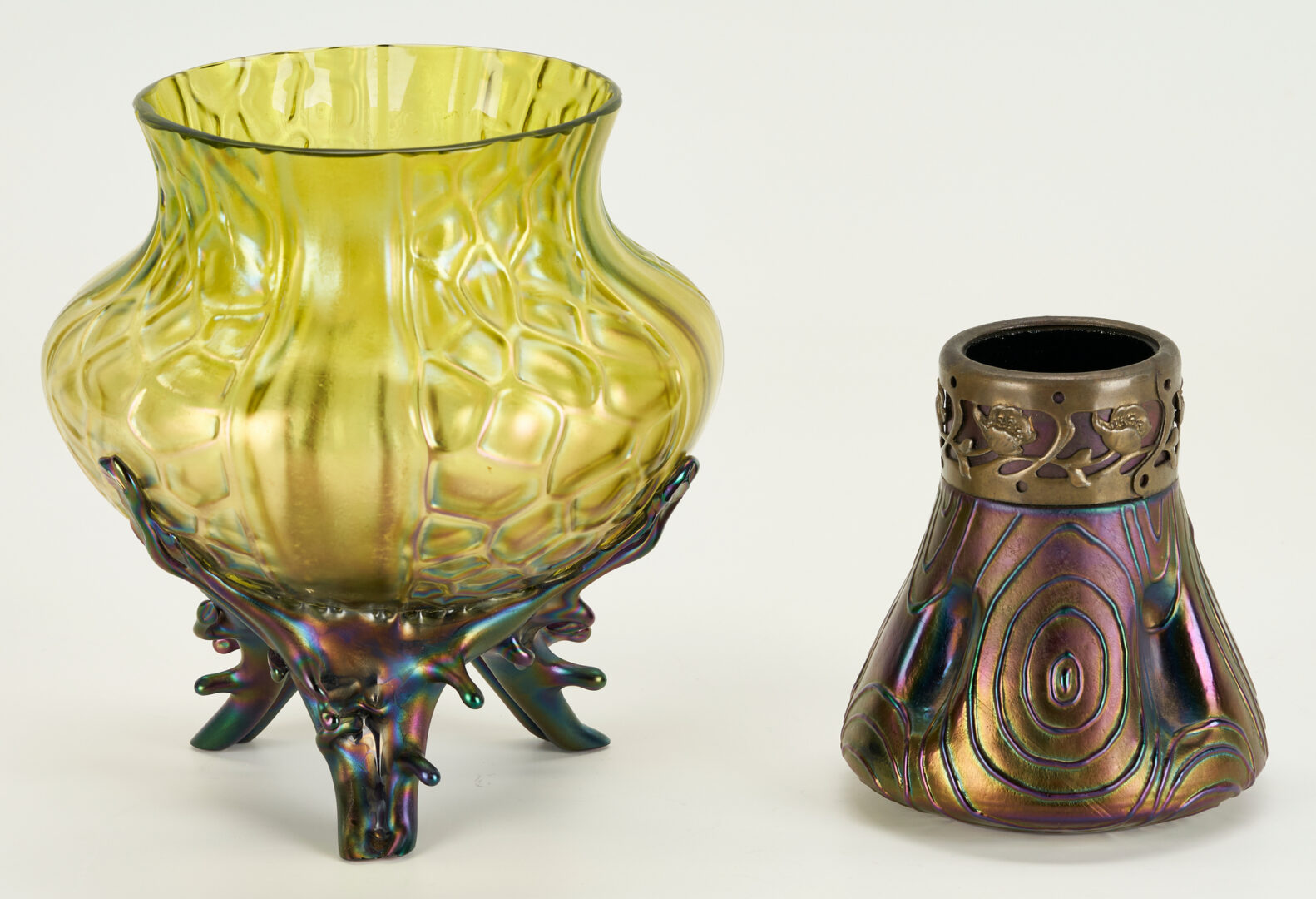 Lot 831: 4 Art Nouveau Iridescent Glass Vases, Loetz & Kralik