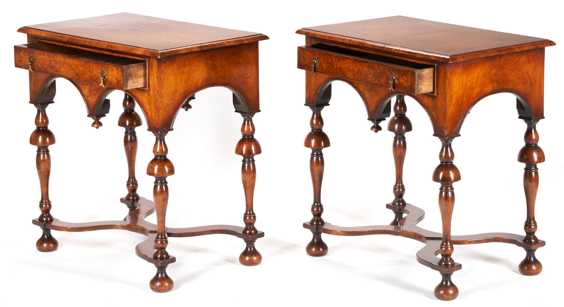Lot 901: Pr. William & Mary Style Dressing or End Tables