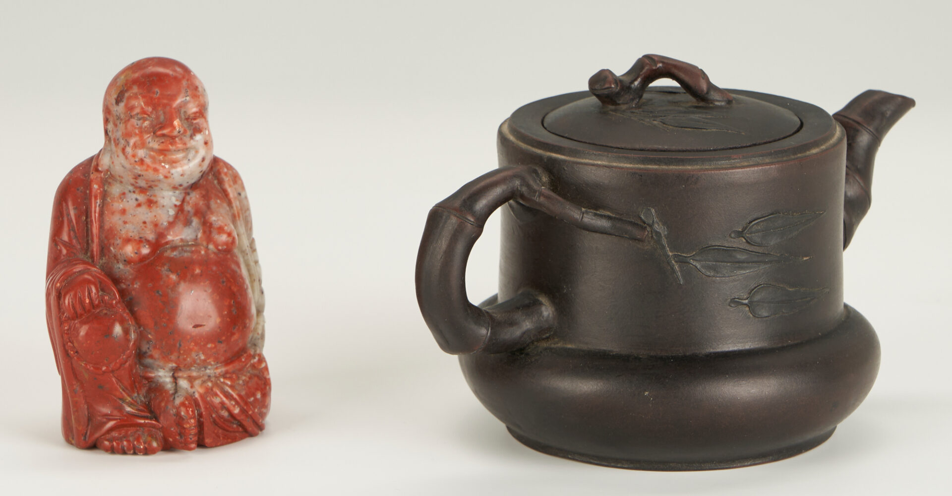 Lot 957: Chinese Hardstone Buddha & Yixing Pottery Teapot, 2 items