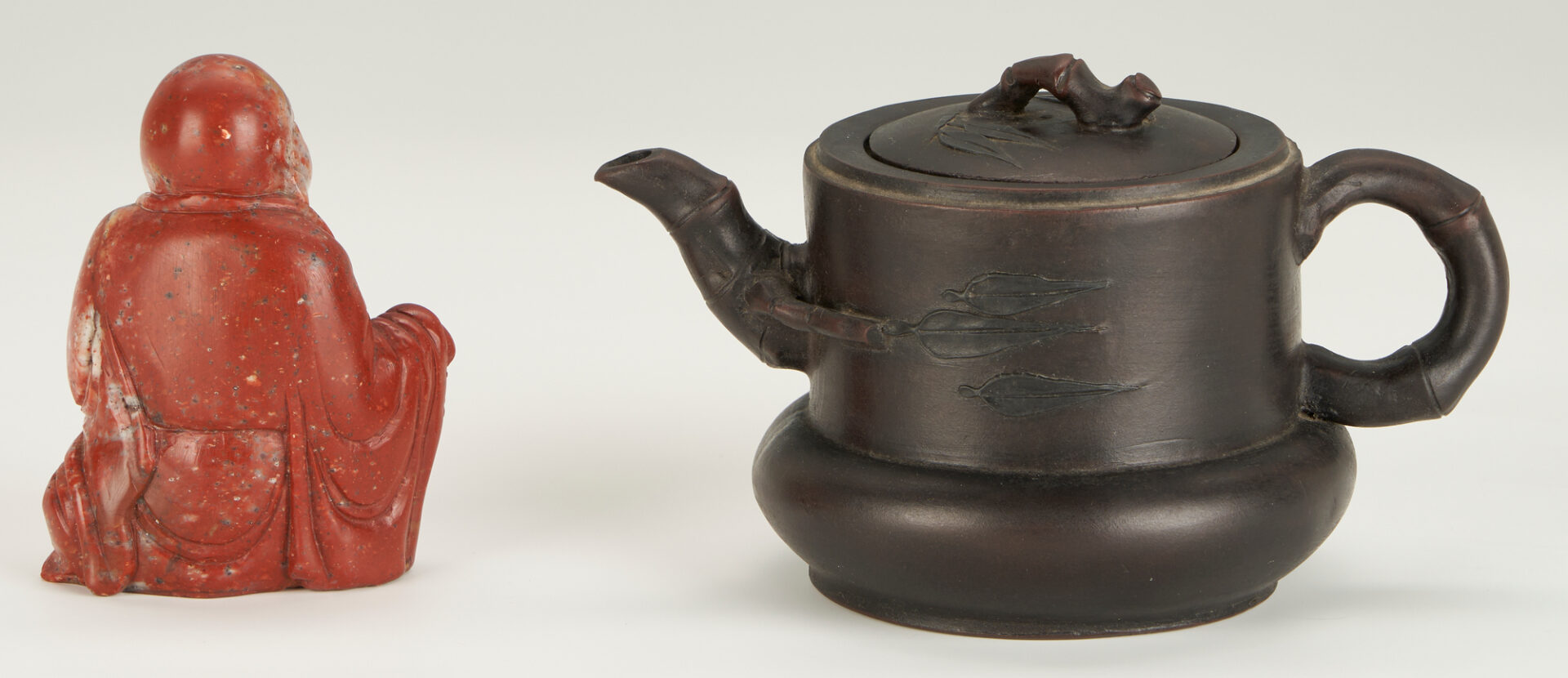 Lot 957: Chinese Hardstone Buddha & Yixing Pottery Teapot, 2 items