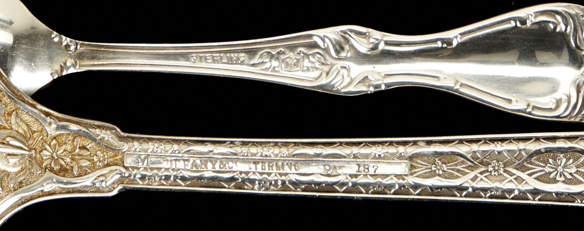 Lot 1093: 15 Sterling Silver Flatware or Serving Items, incl. Tiffany