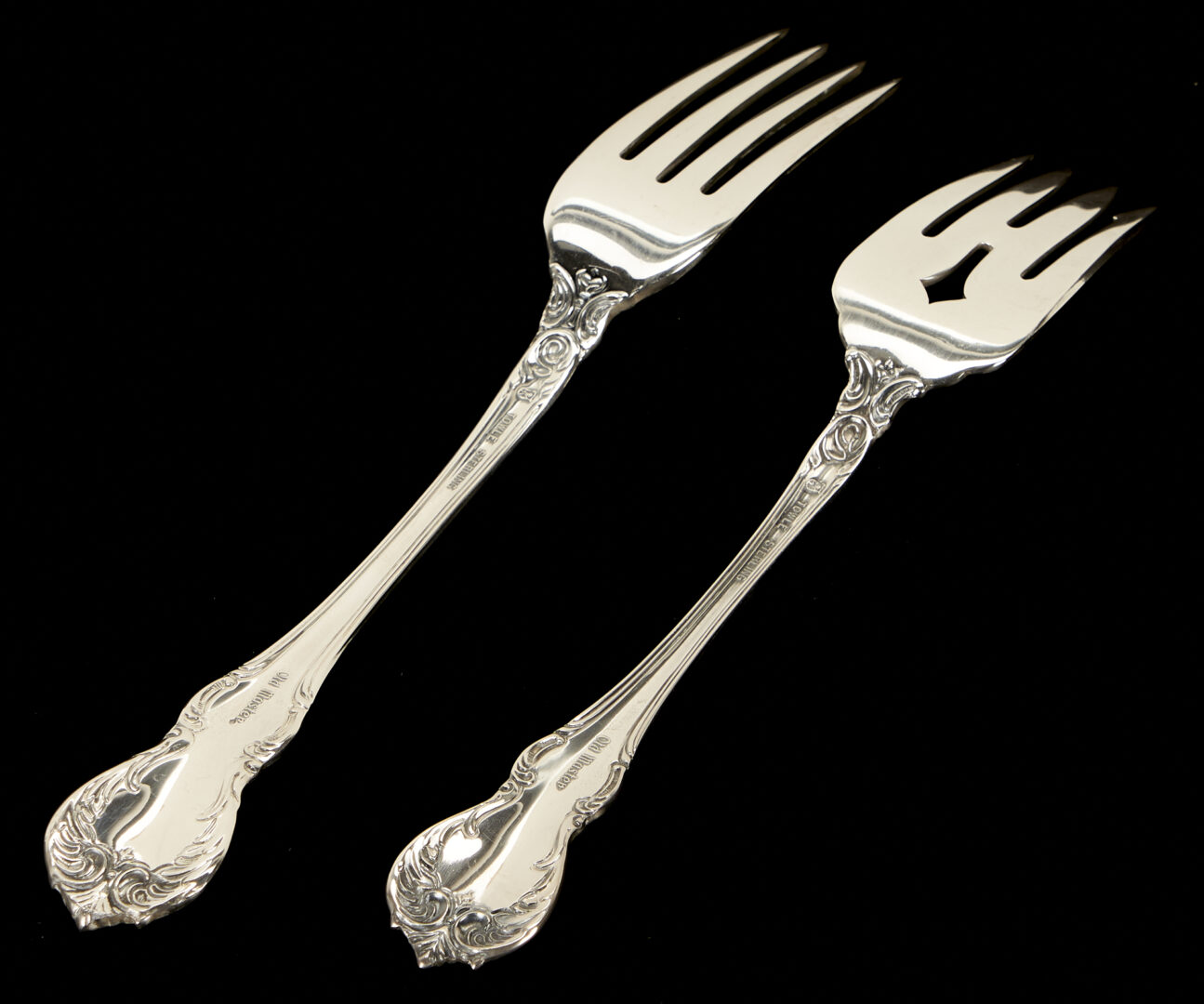 Lot 1099: Towle Old Master Sterling Flatware Service for 4, 24 pcs.