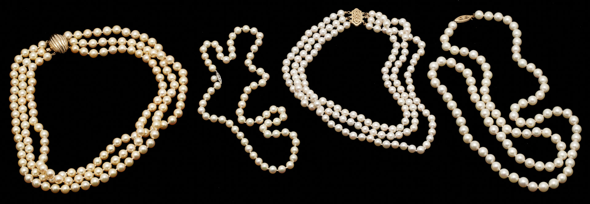 Lot 1119: 4 14K Gold & Pearl Necklaces