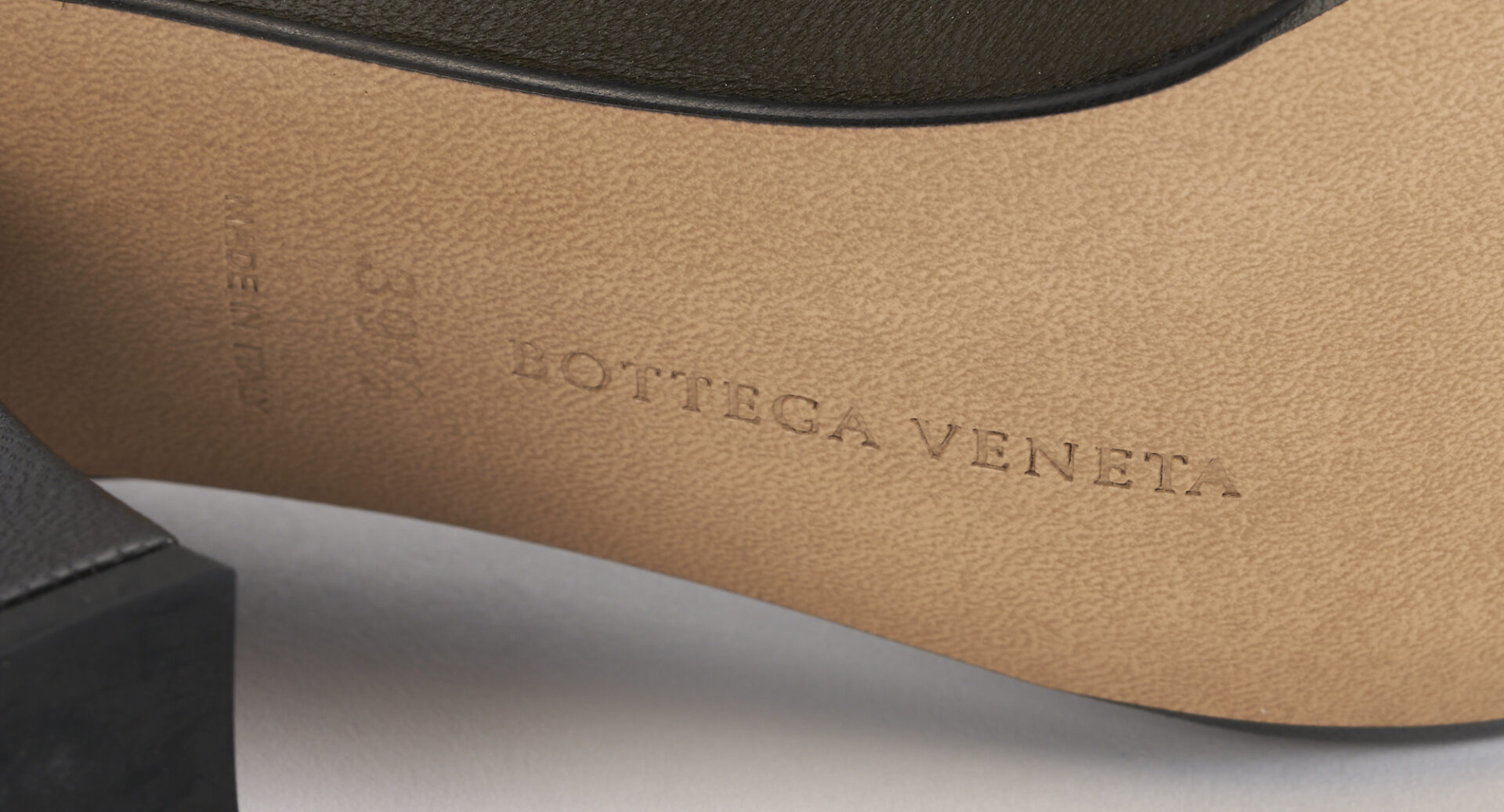 Lot 1231: 3 Pairs of Bottega Veneta Heels, incl. Mule Sandals, Almond Pumps, Calf Hair Heels