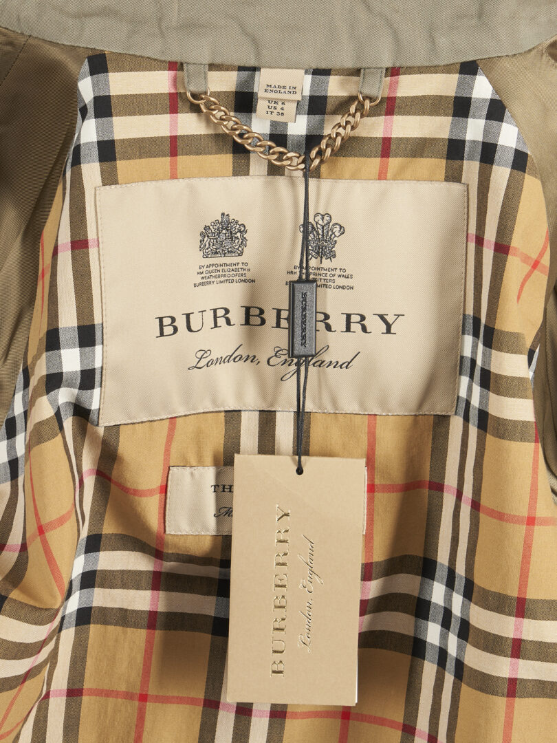 Lot 1241: Burberry Ladies Trench Coat