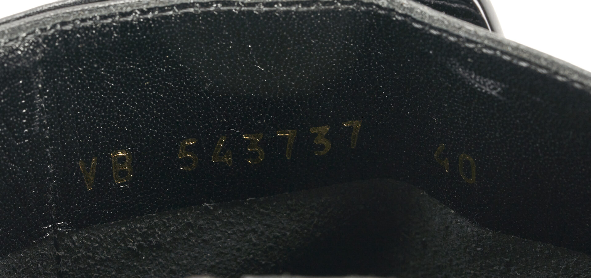 Lot 1251: 2 Pairs of Yves Saint Laurent Boots, incl. Billy 85 Platform Boot & Kiki 85 Zip Bootie