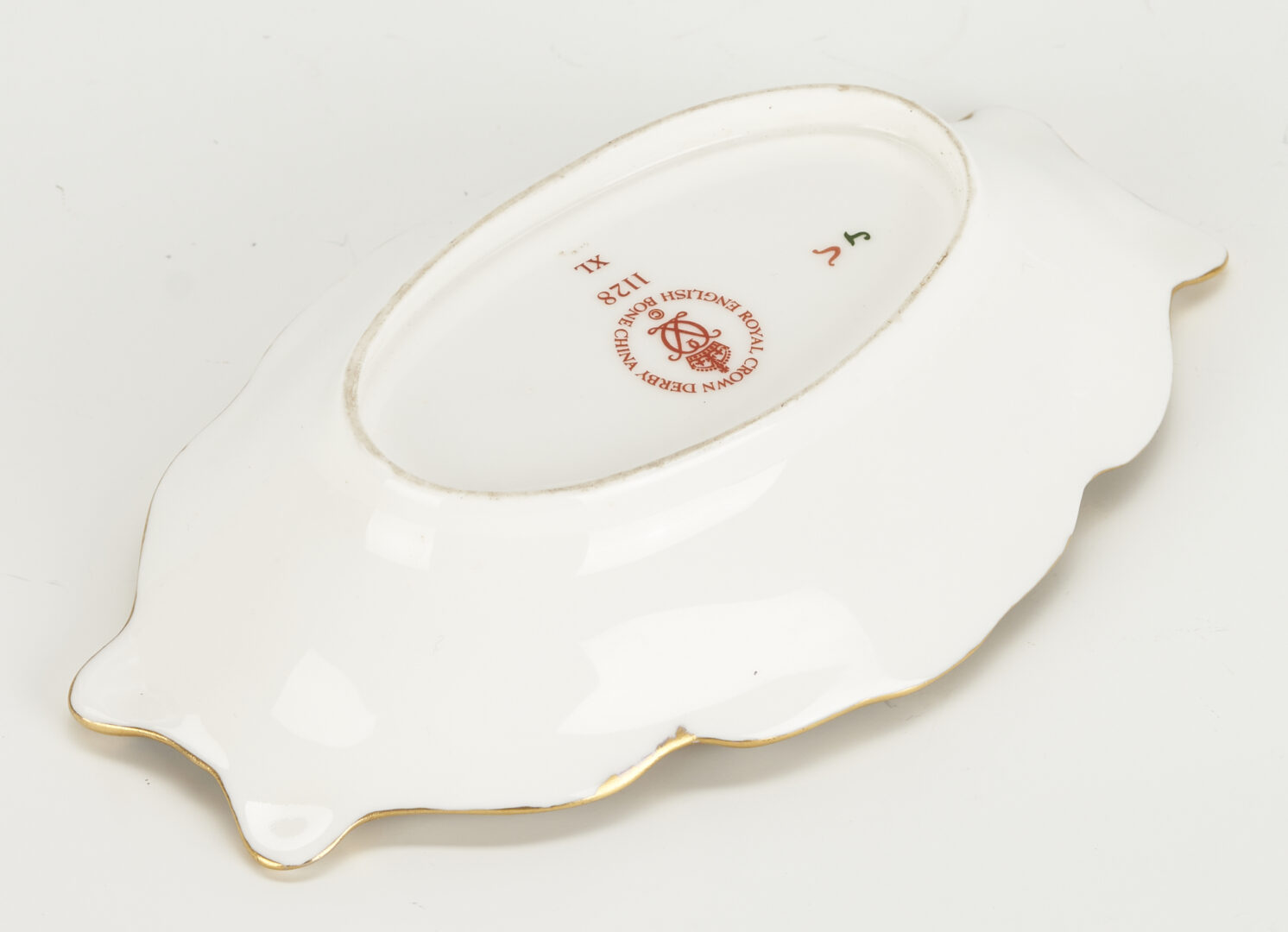 Lot 258: 14 Royal Crown Derby Porcelain Items, incl. Davis Collamore