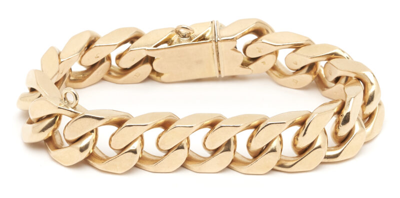 Lot 28: 18K Gold Men's Flat Curb Link Bracelet