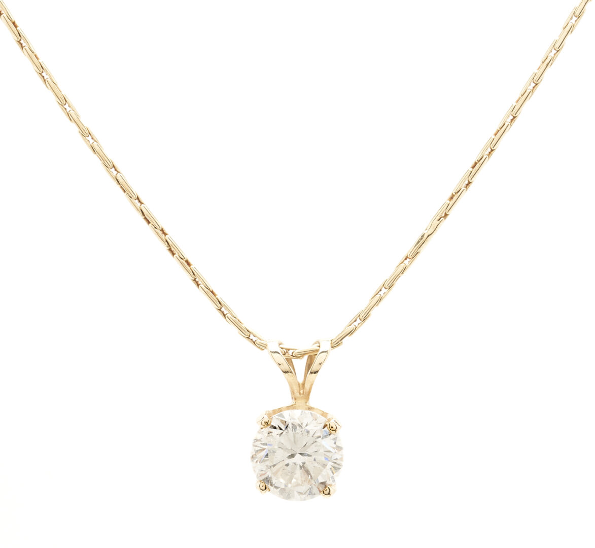 Lot 310: 1.65 Carat Diamond Necklace