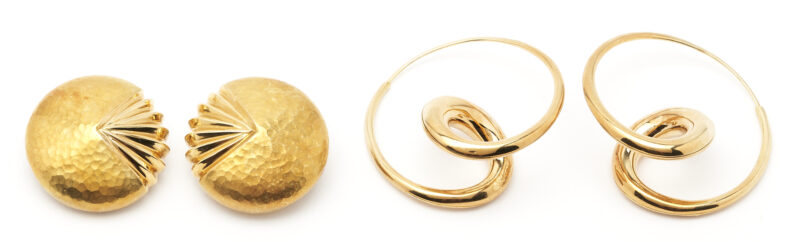 Lot 315: 2 Pairs of 18K Gold Earrings