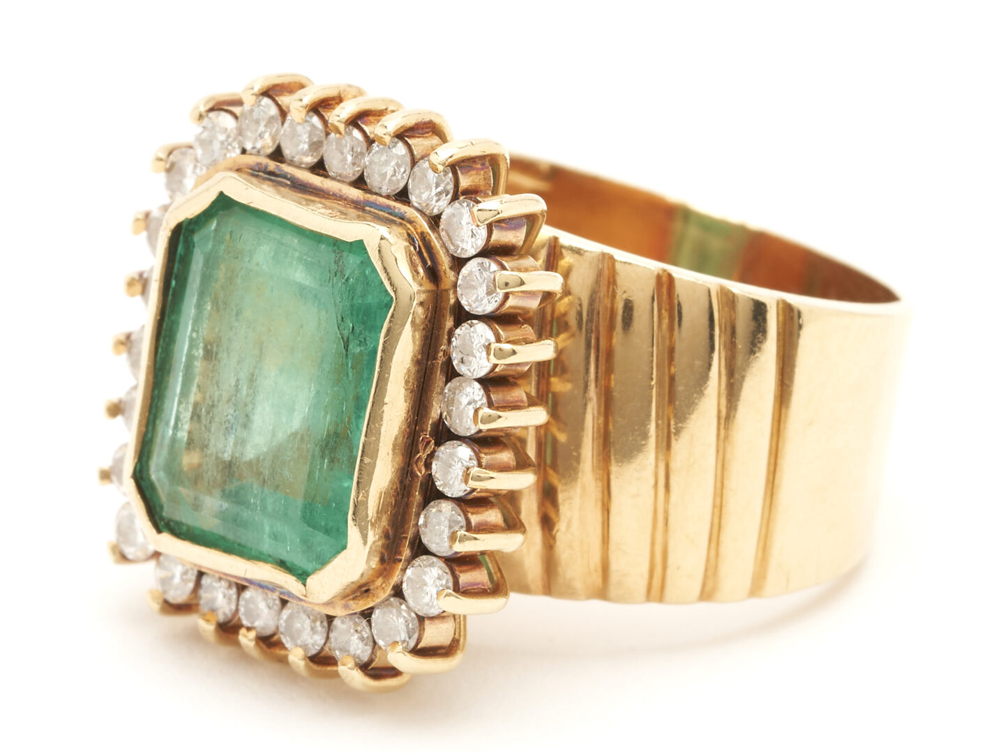 Lot 42: 18K Emerald & Diamond Ring