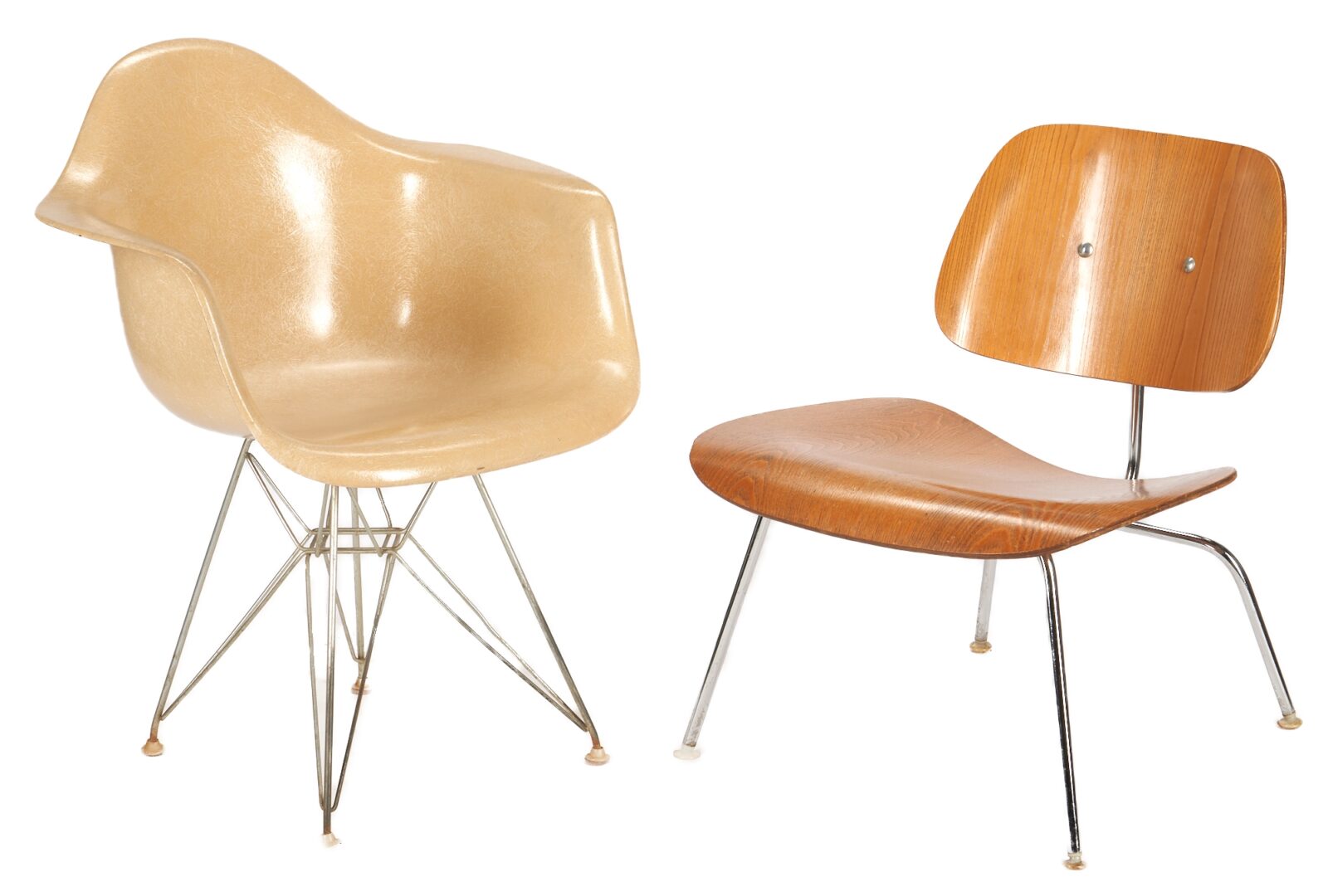 Lot 463: 2 Eames Mid-Century Chairs, Eiffel Fiberglass Shell & Molded Lounge Chair