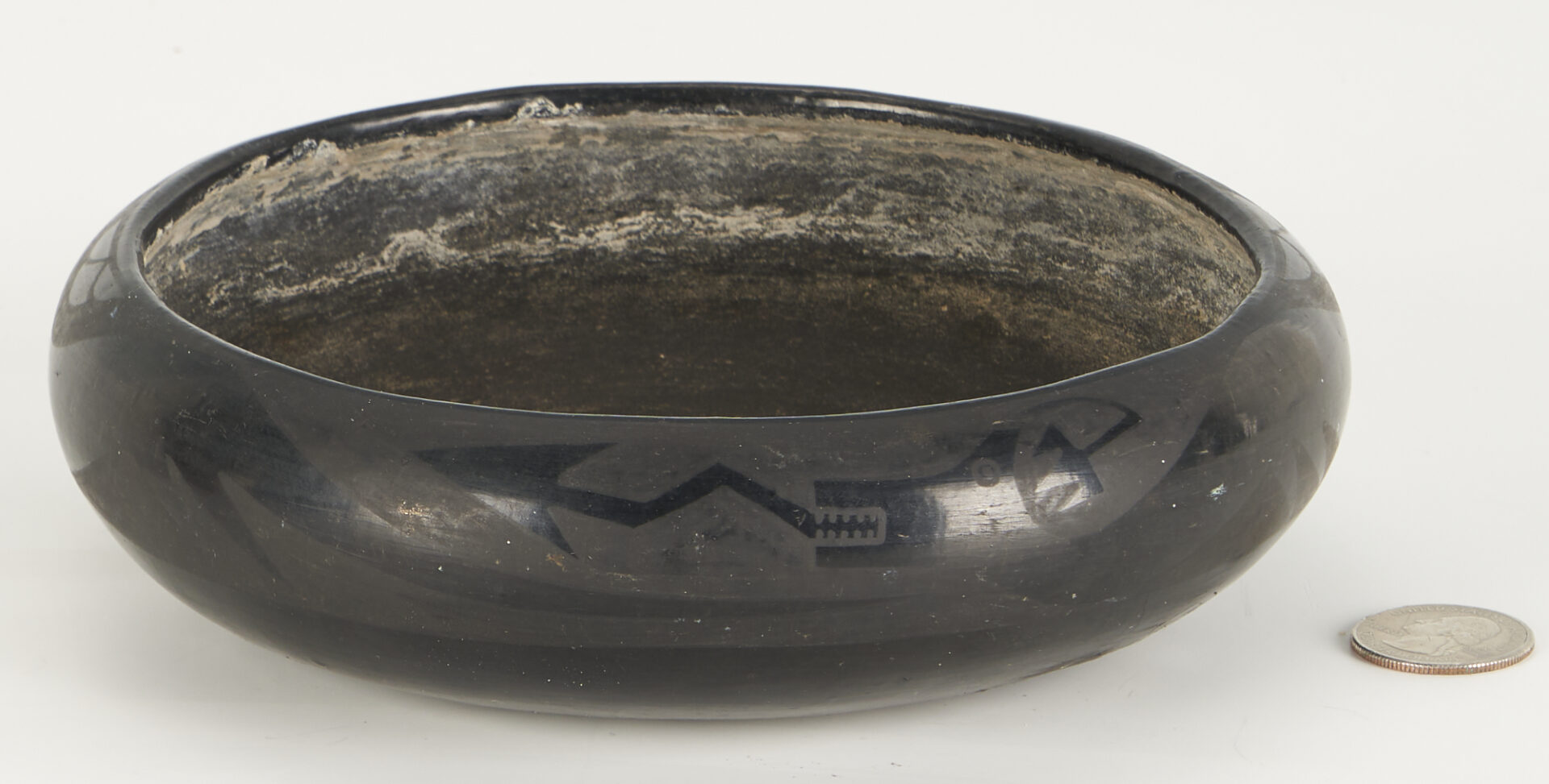 Lot 542: Native American Blackware Bowl & Painted Powder Horn