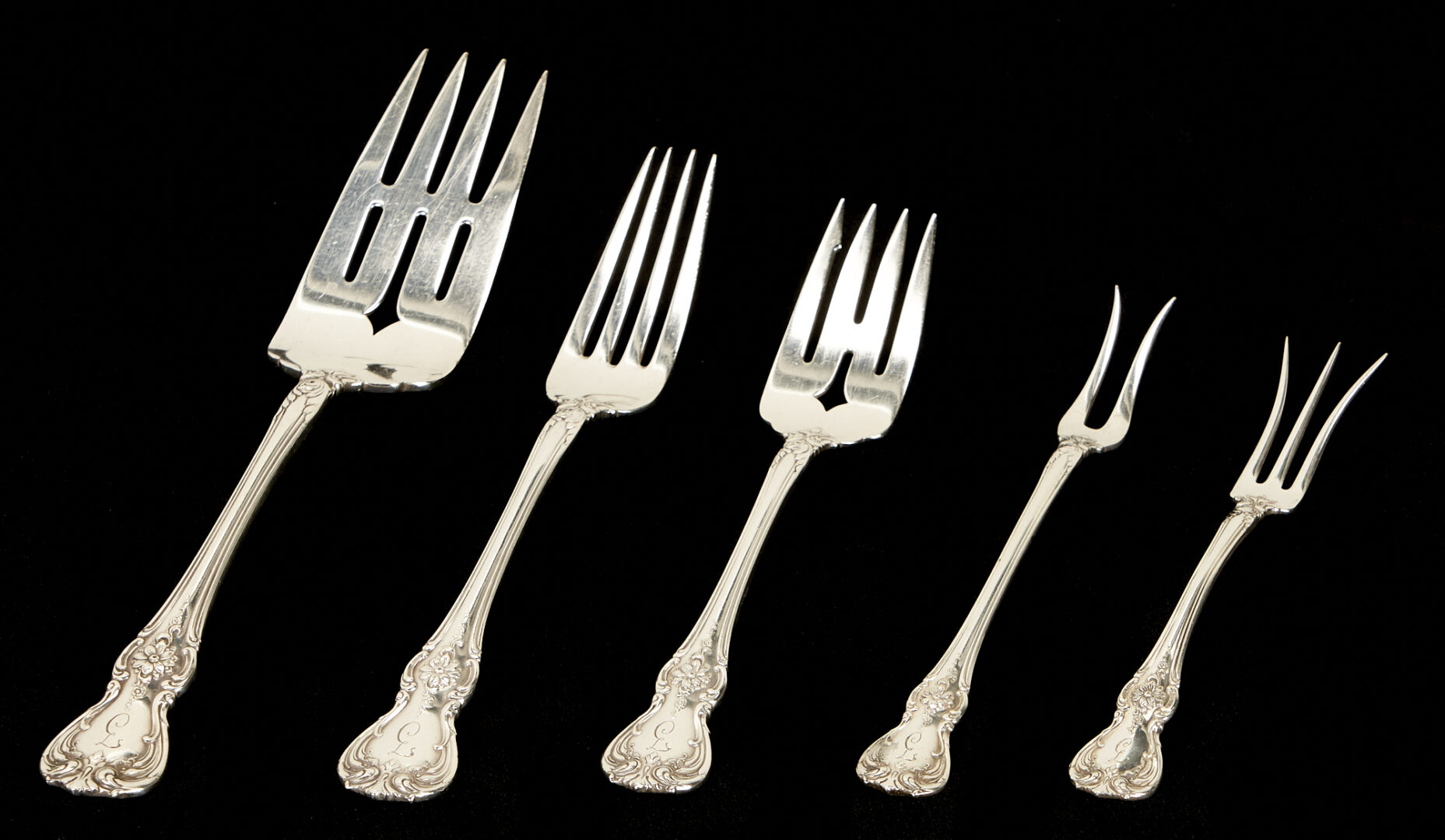 Lot 65: 96 pcs. Towle Old Master Sterling Silver Flatware