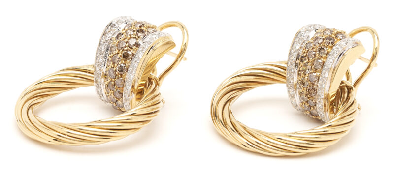 Lot 761: 18K Gold & Diamond Earrings