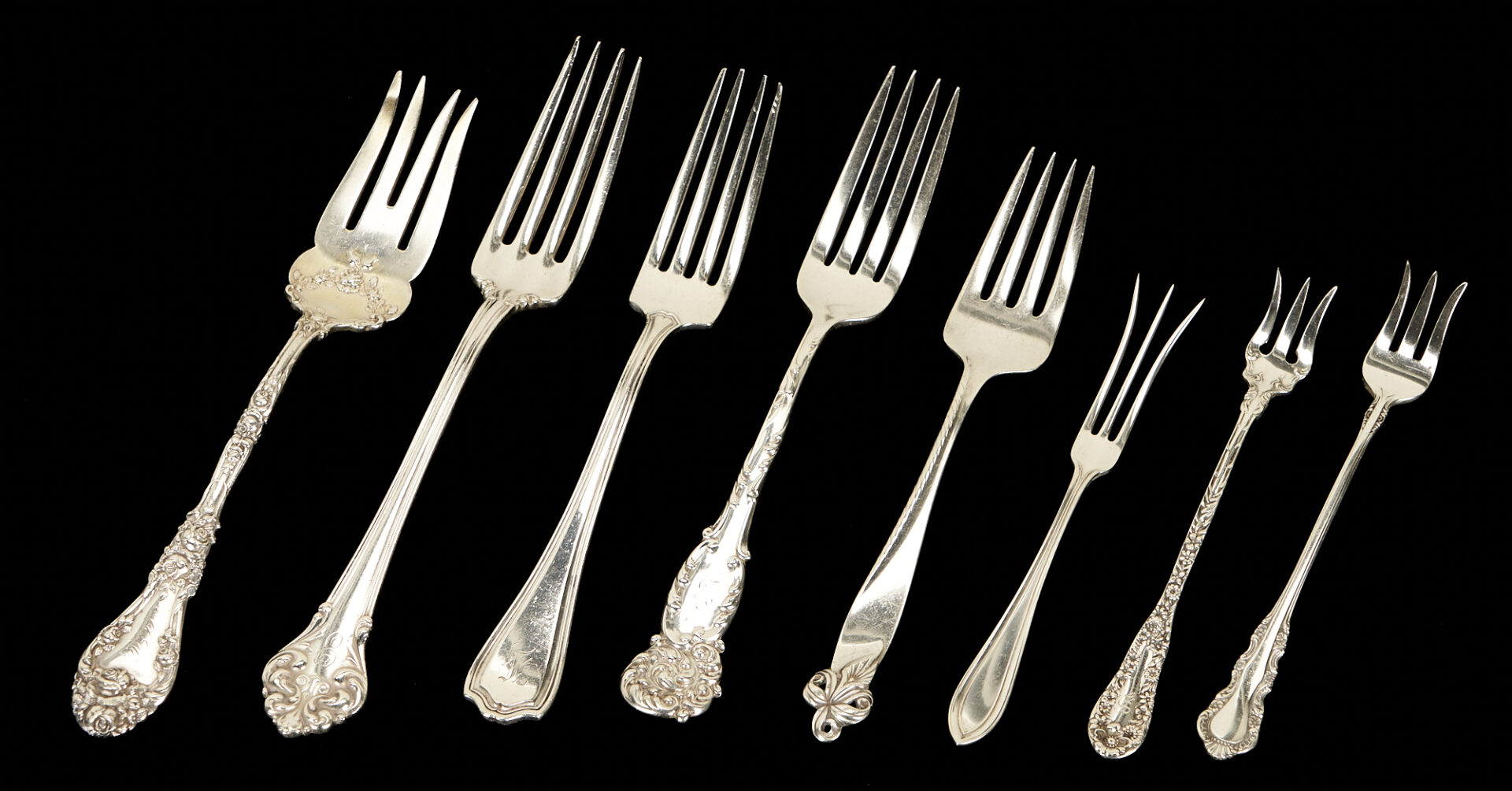 Lot 787: 39 Pcs. Assorted Sterling Flatware: Reed & Barton, Wallace, Dominic & Haff