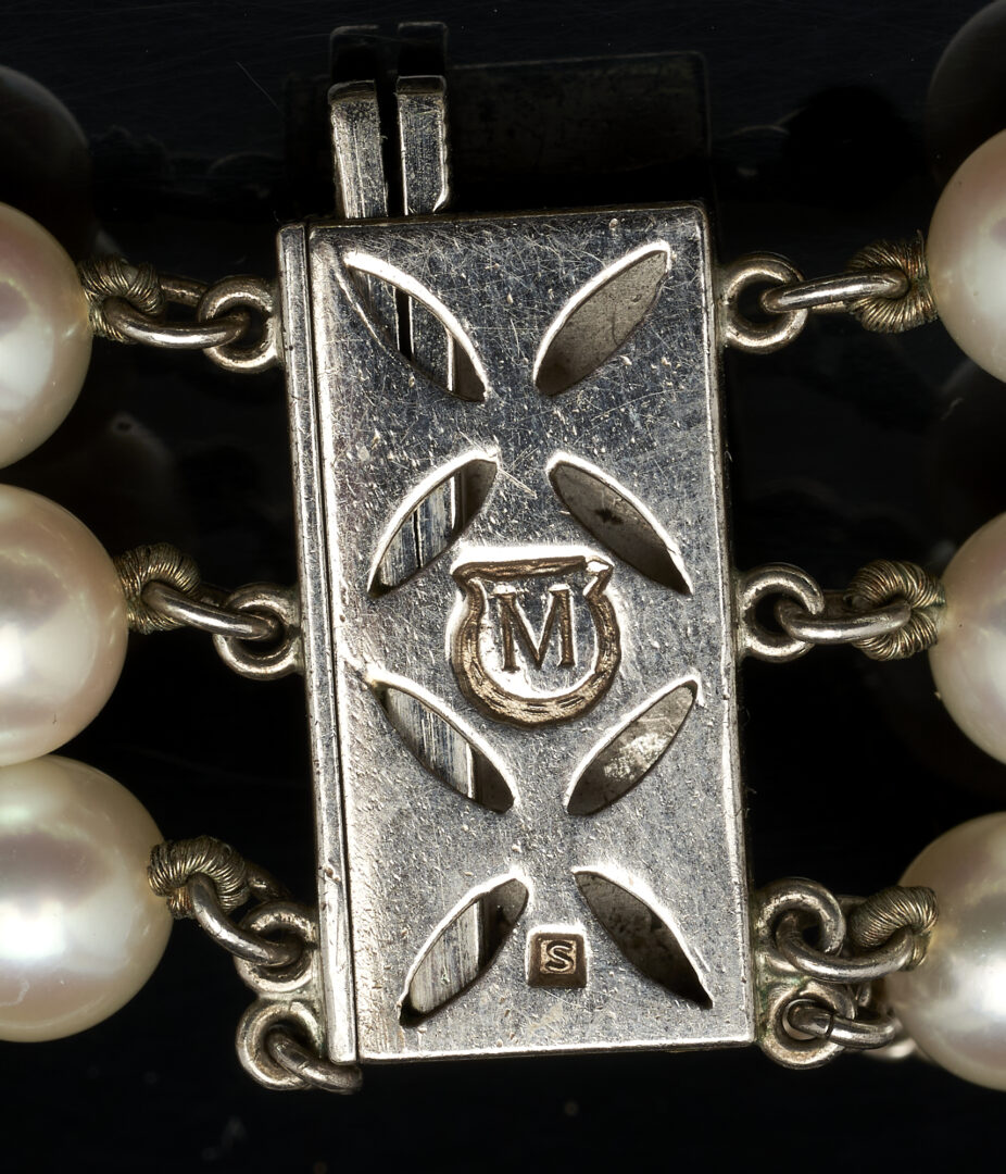 Lot 883: 5 Pearl Jewelry Items, incl. Mikimoto