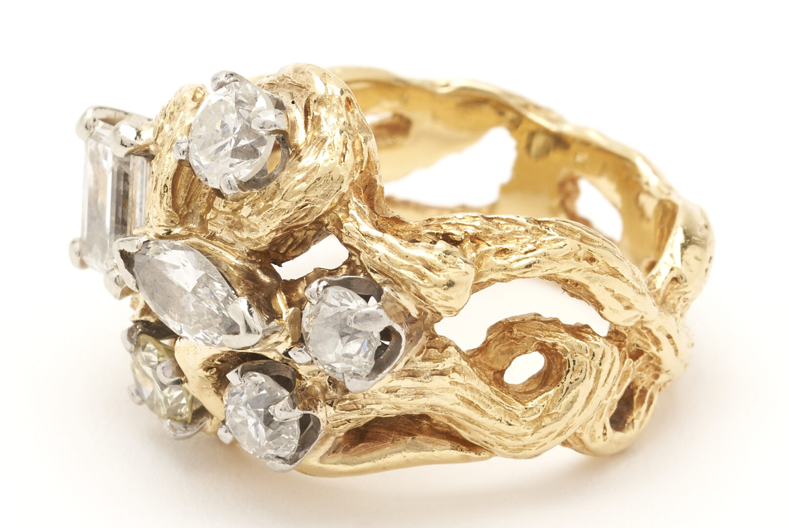 Lot 886: 18K Gold & Diamond Custom Ring