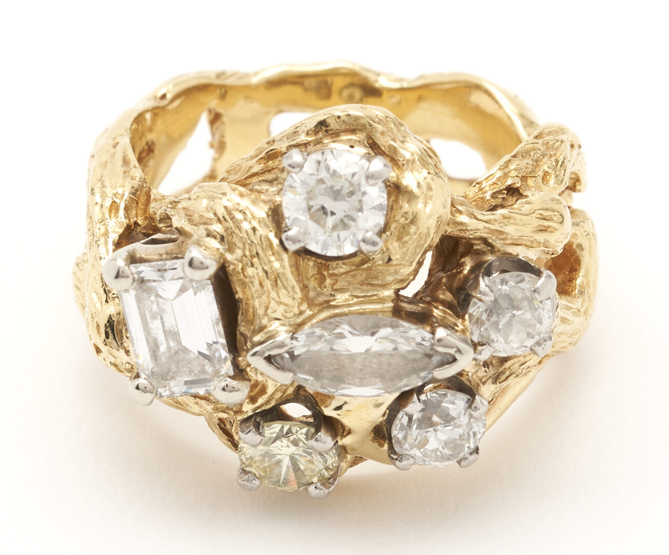 Lot 886: 18K Gold & Diamond Custom Ring