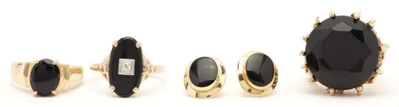 Lot 895: 3 14K Gold & Black Onyx Rings plus Pr. Earrings, 4 items