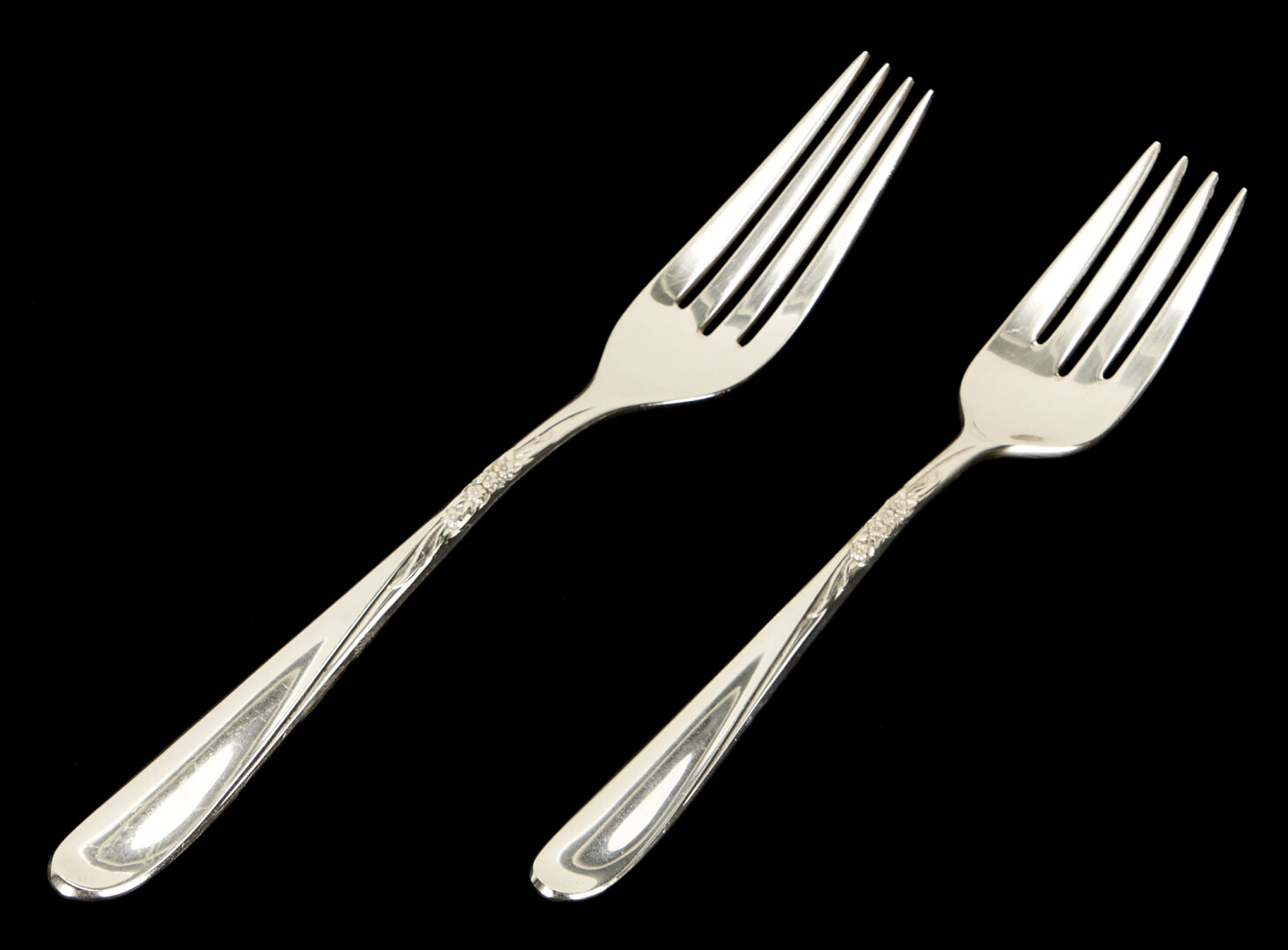Lot 940: 29 Pcs. Towle Silver Spray Sterling Silver Flatware, Service for 6