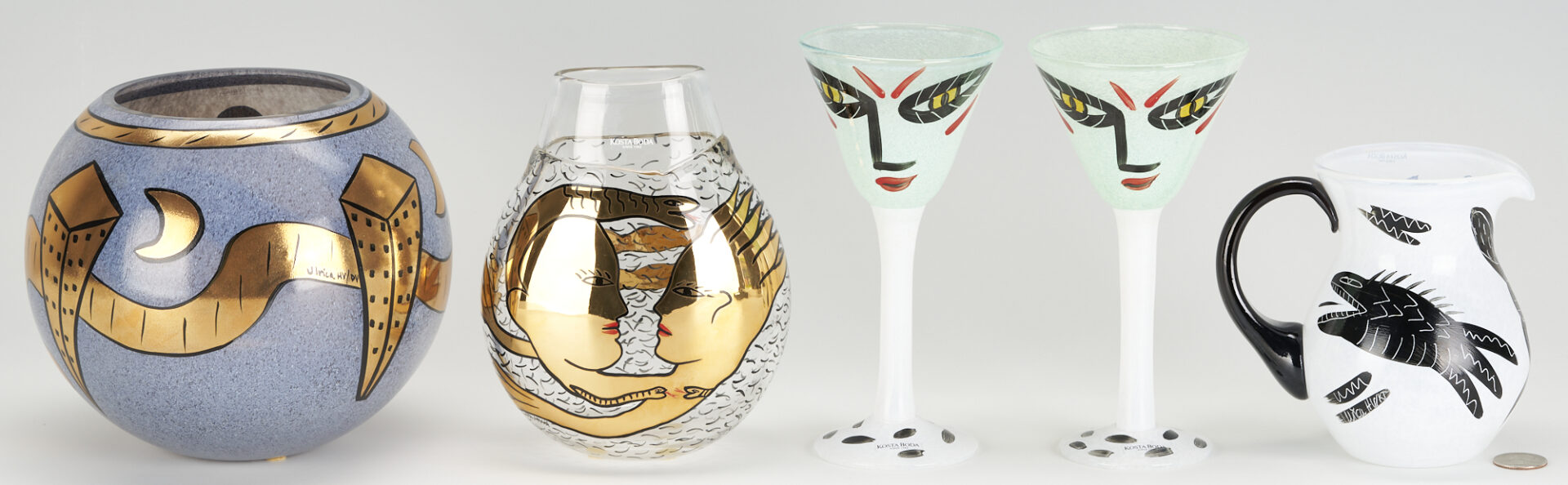 Lot 948: 5 pcs. Kosta Boda Art Glass by Ulrica Hydman Vallien