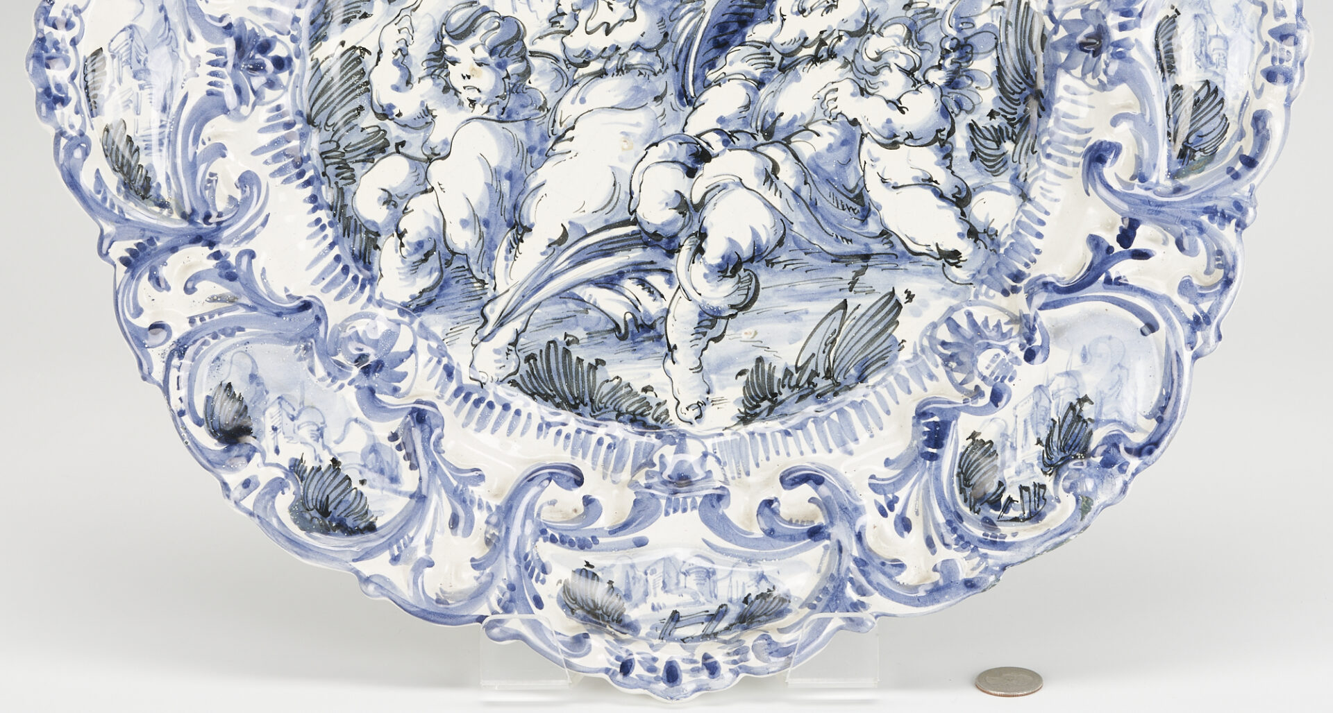 Lot 992: Pair of Delft Style Faenza Italian Chargers