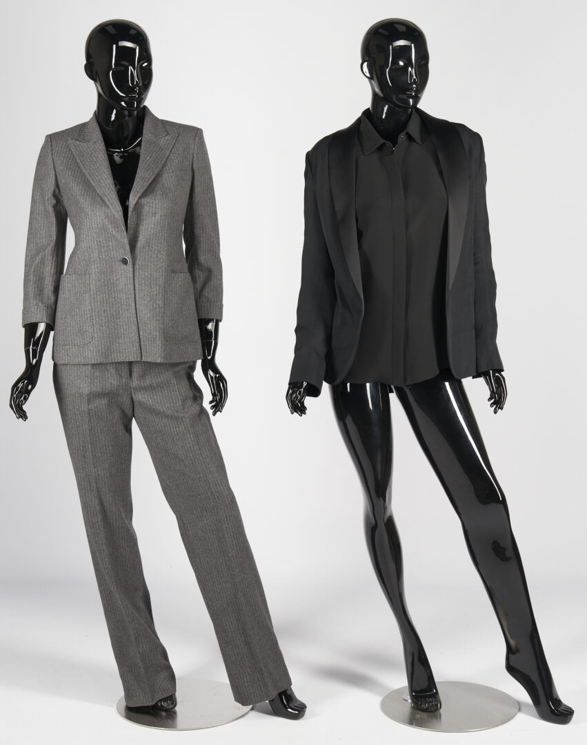 Lot 143: 4 Tom Ford Business Wear Garments, incl. Ladies' Suit
