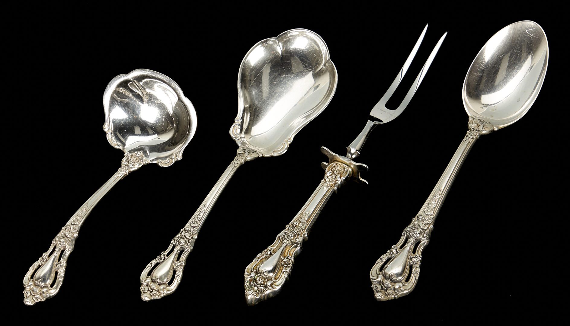 Lot 242: 115 pcs. Lunt Eloquence Sterling Silver Flatware Set, Service for 12