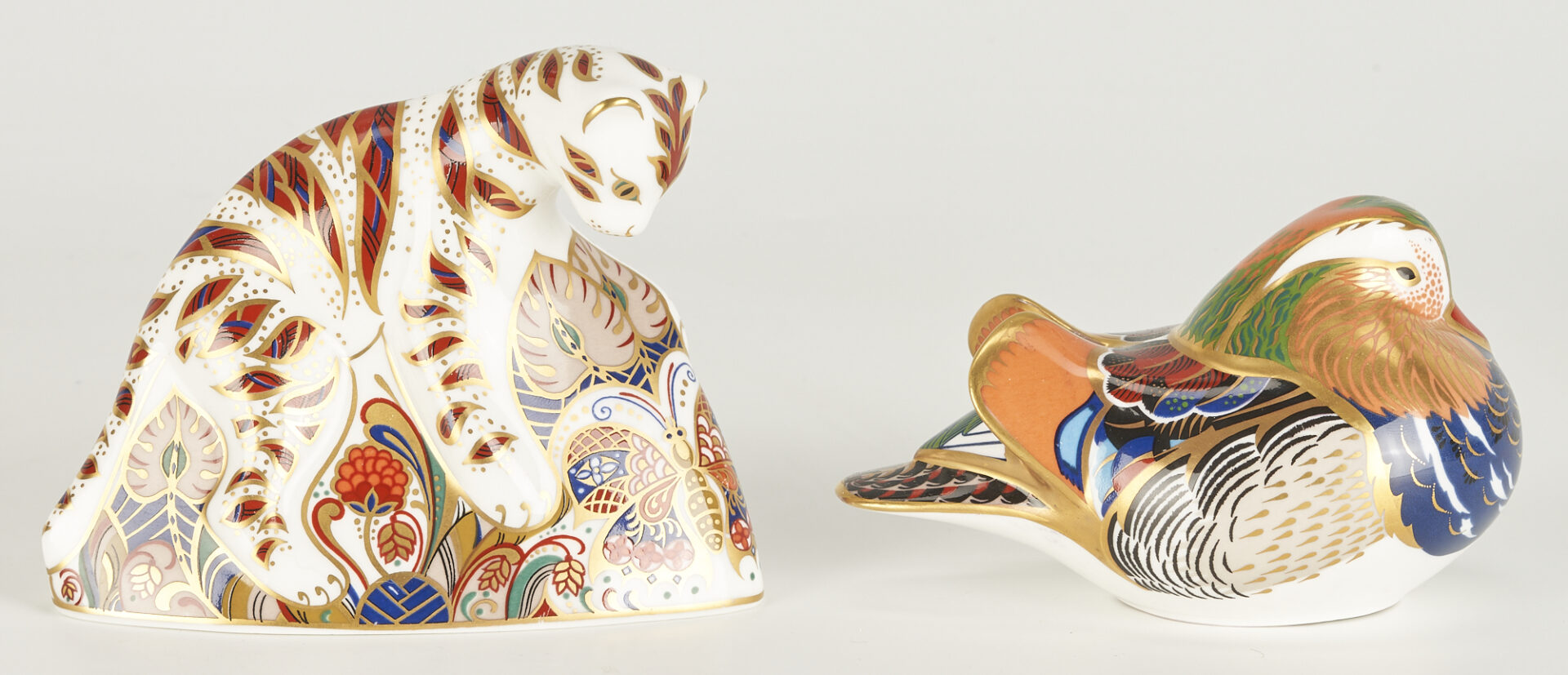 Lot 368: 7 English Porcelain Items, incl. Doulton Flambe & Royal Crown Derby Imari