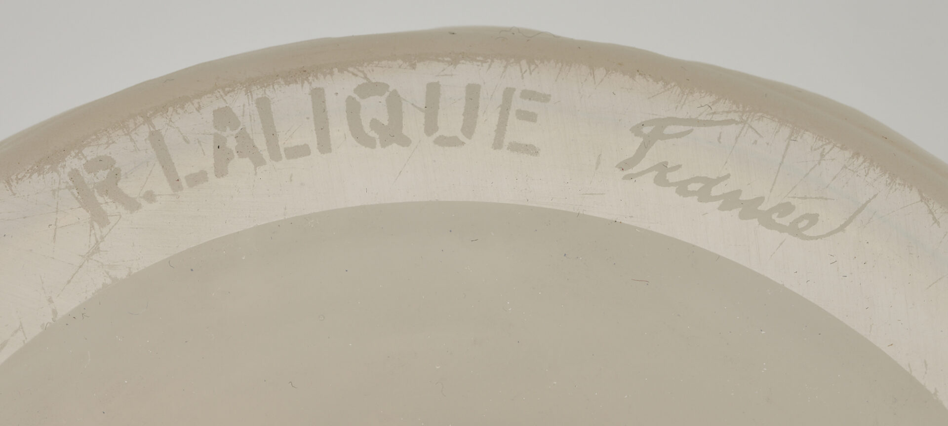 Lot 464: Rene Lalique Domremy Opalescent Vase