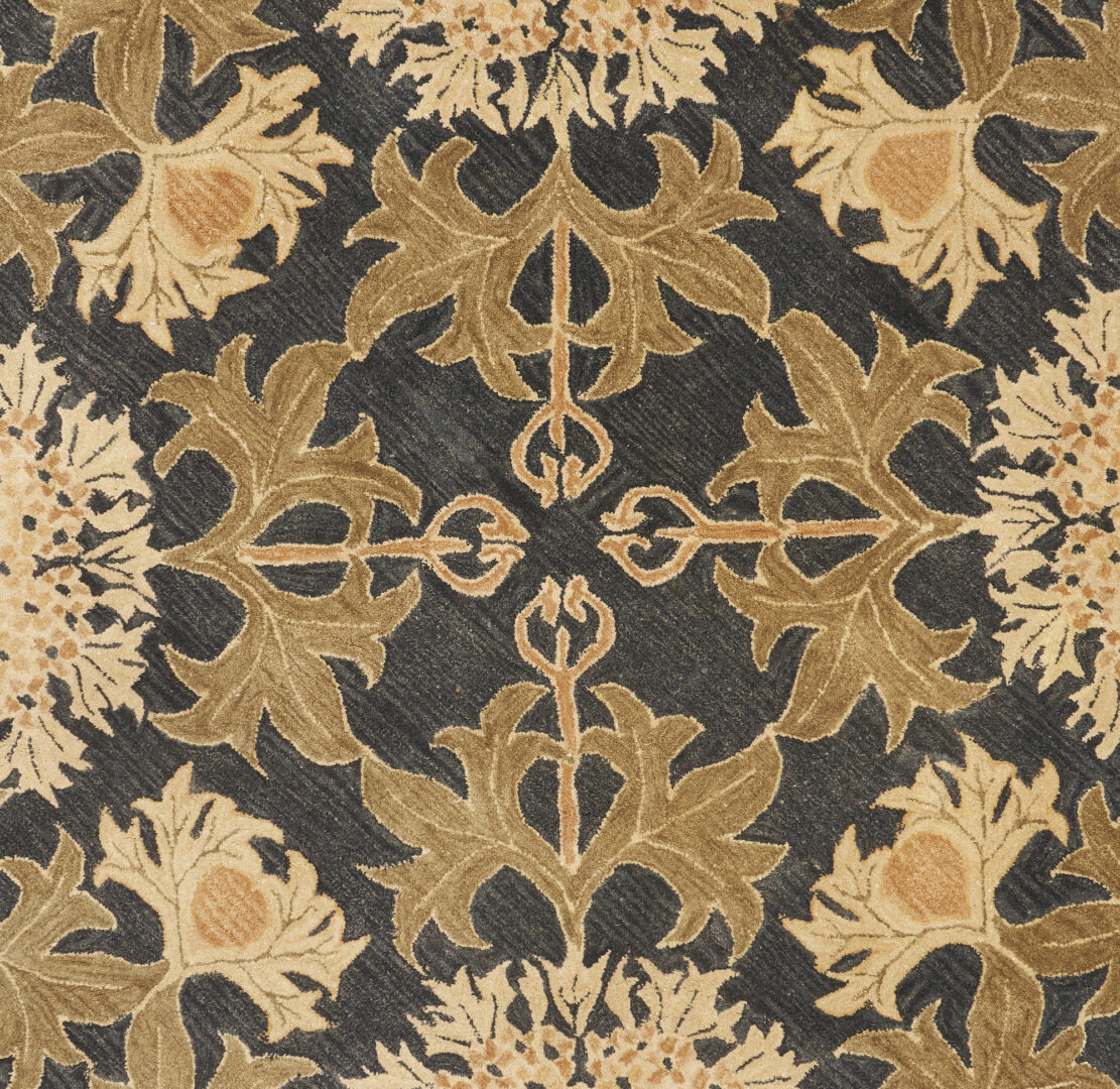 Lot 480: Circular William Morris style rug, Safavieh, ex – Naomi Judd