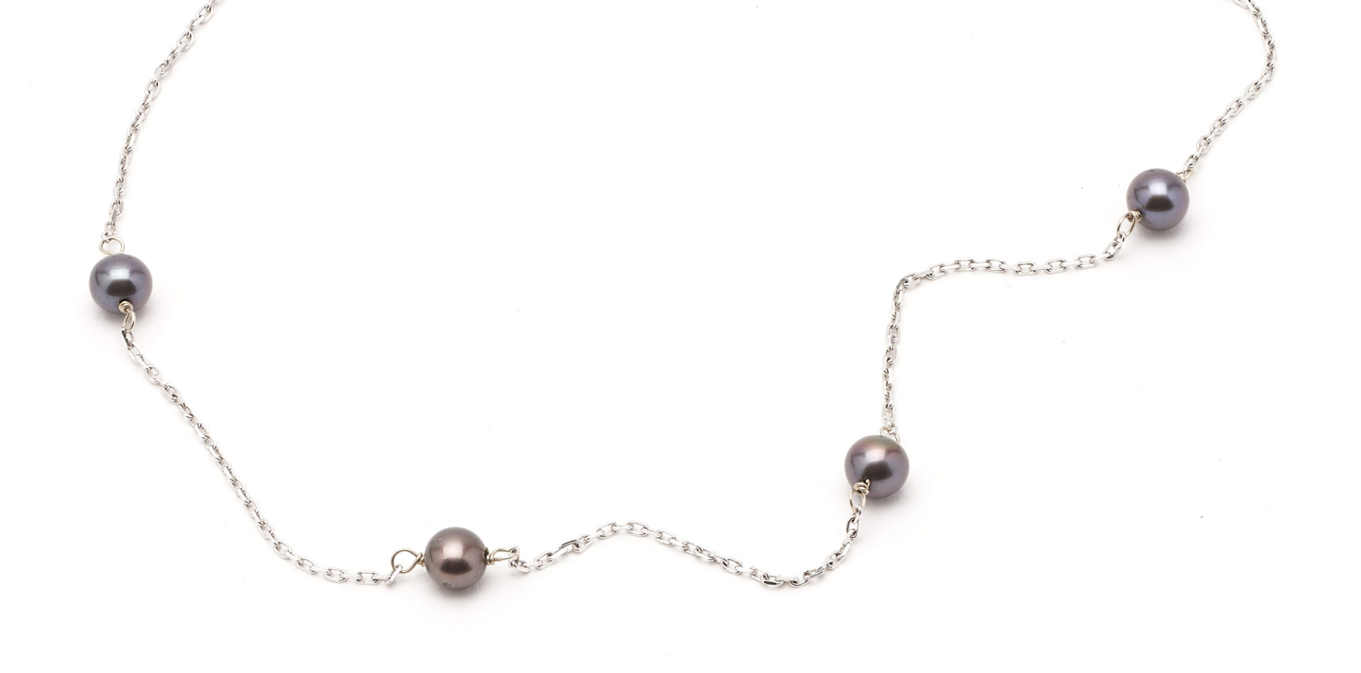 Lot 73: 3 Pearl Necklaces, incl. Mikimoto