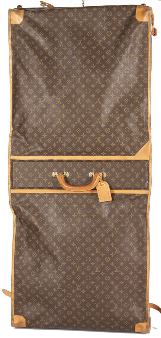 Lot 769: Louis Vuitton Bi-Fold/Pullman Garment Bag