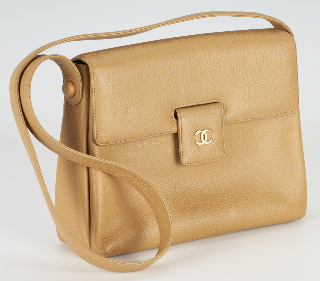 Lot 96: Vintage Chanel Tan Pebble Leather Shoulder Bag