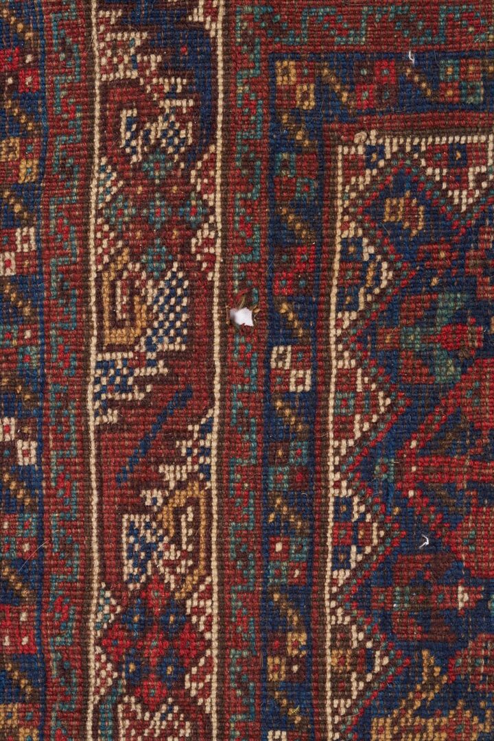 Lot 1008: Persian Shiraz Rug