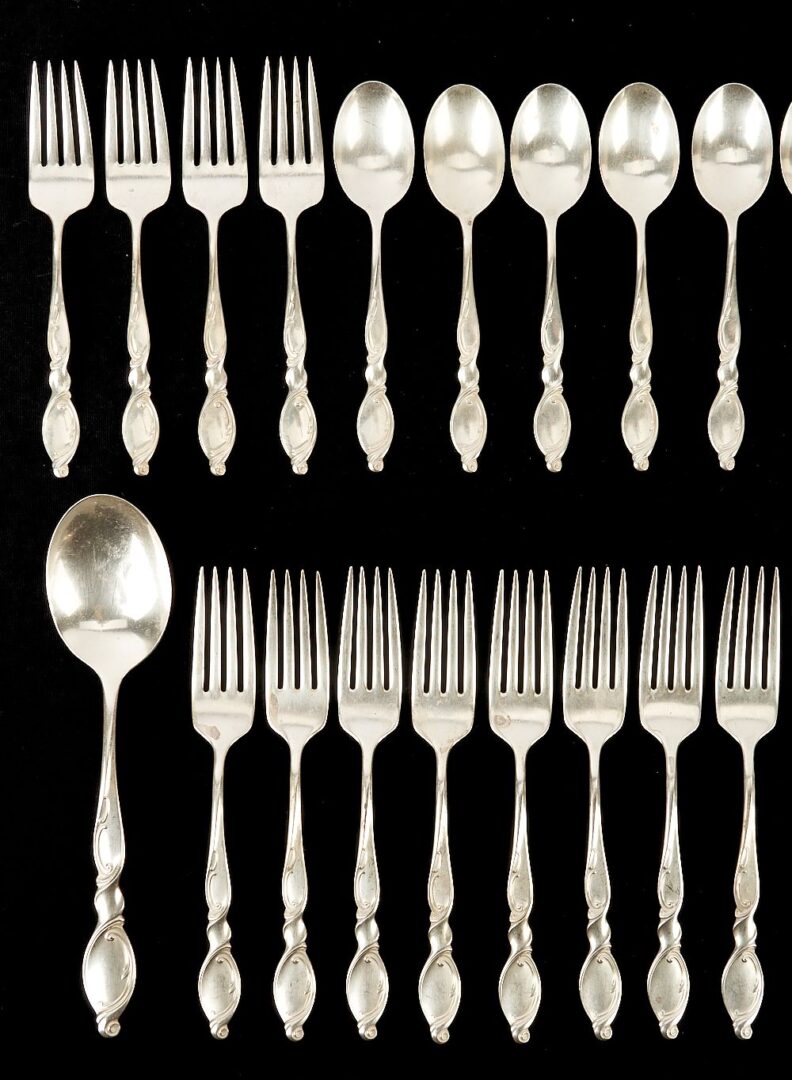 Lot 1057: 37 pcs Wallace Silver Swirl Sterling Flatware