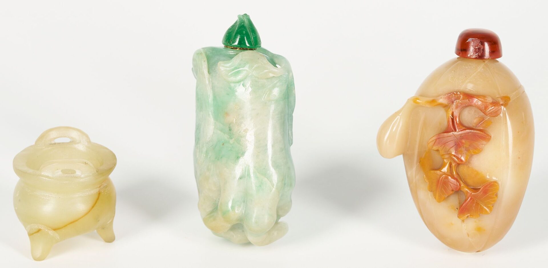Lot 21: 3 Carved Jade Items, 2 Snuff Bottles & 1 Miniature Censor