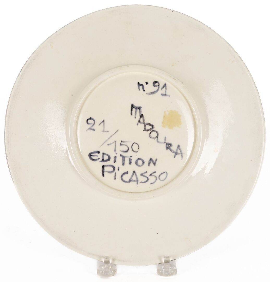 Lot 330: Picasso Madoura Plate, Oiseau