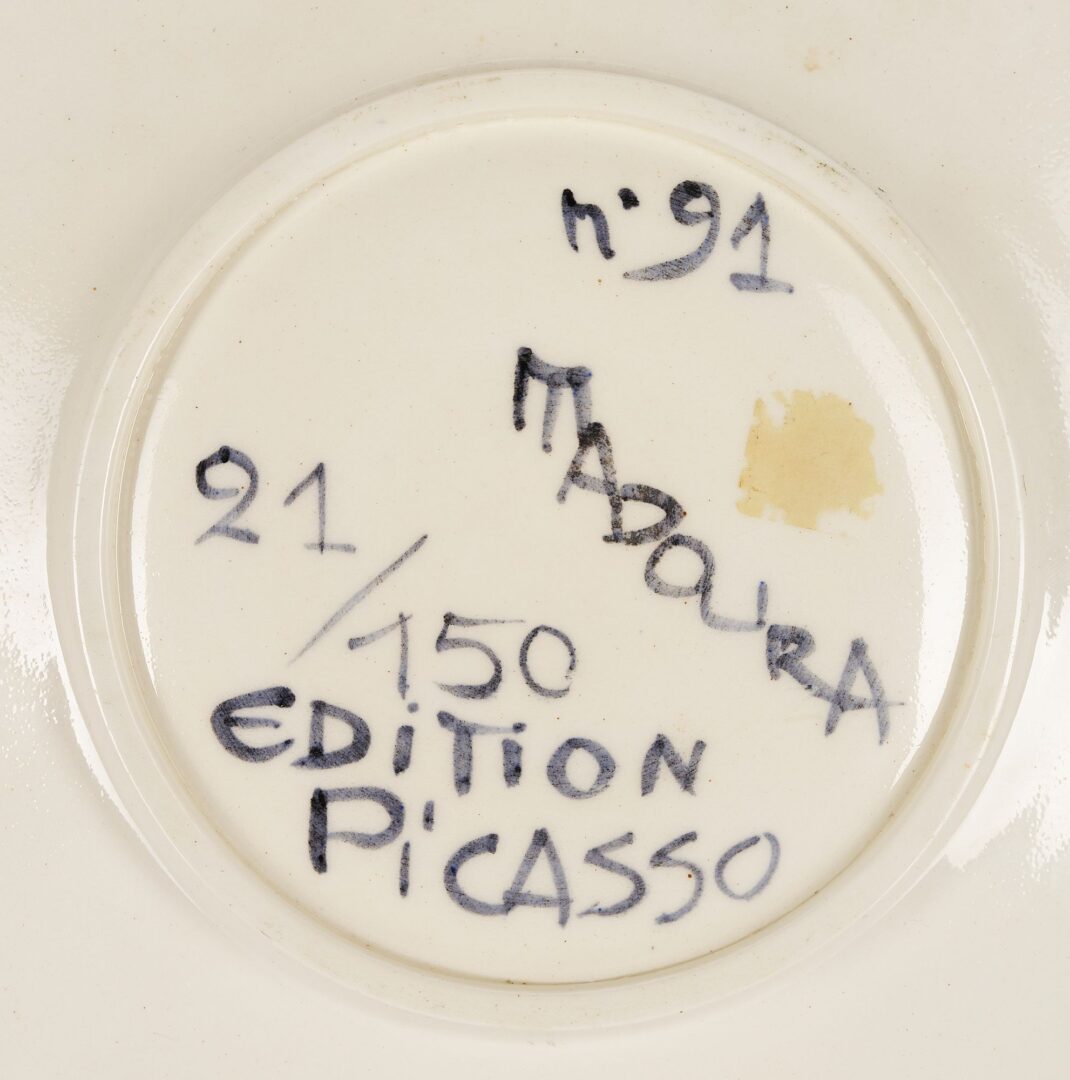 Lot 330: Picasso Madoura Plate, Oiseau