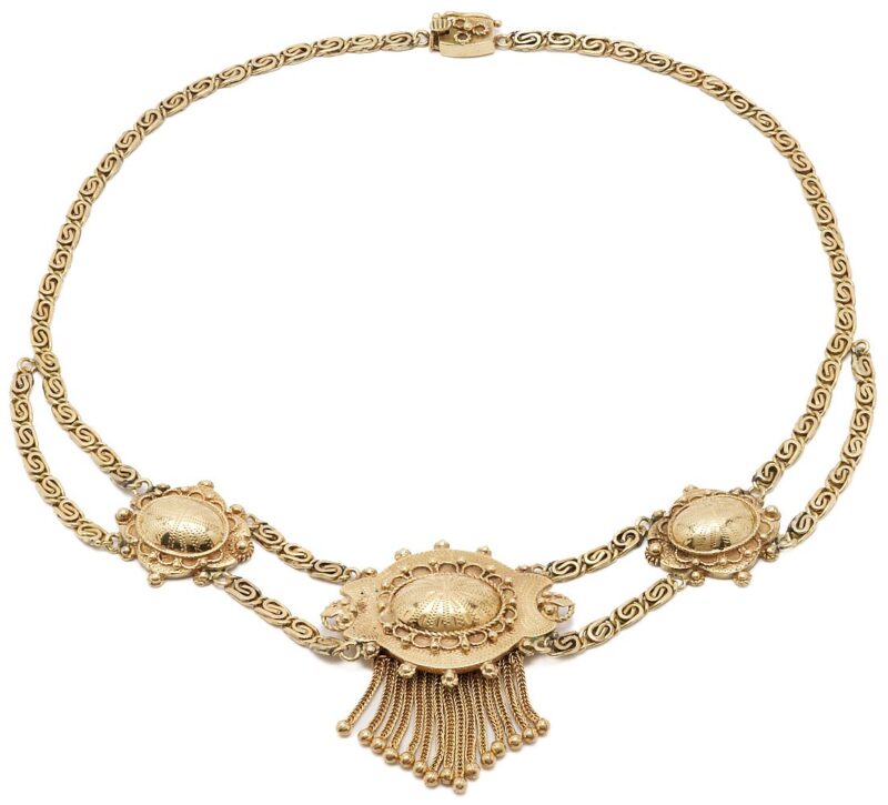 Lot 48: 14k Gold Victorian Necklace