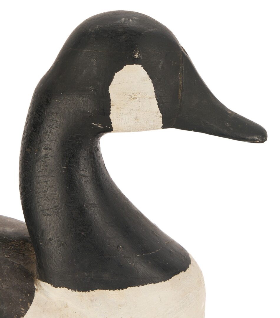 Lot 506: 2 Canadian Goose Decoys incl. Preening