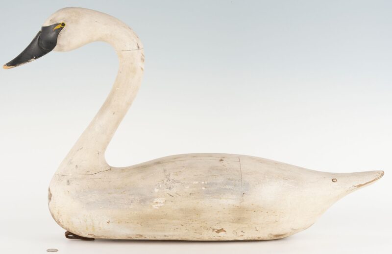 Lot 509: Large Swan Decoy, Unsigned