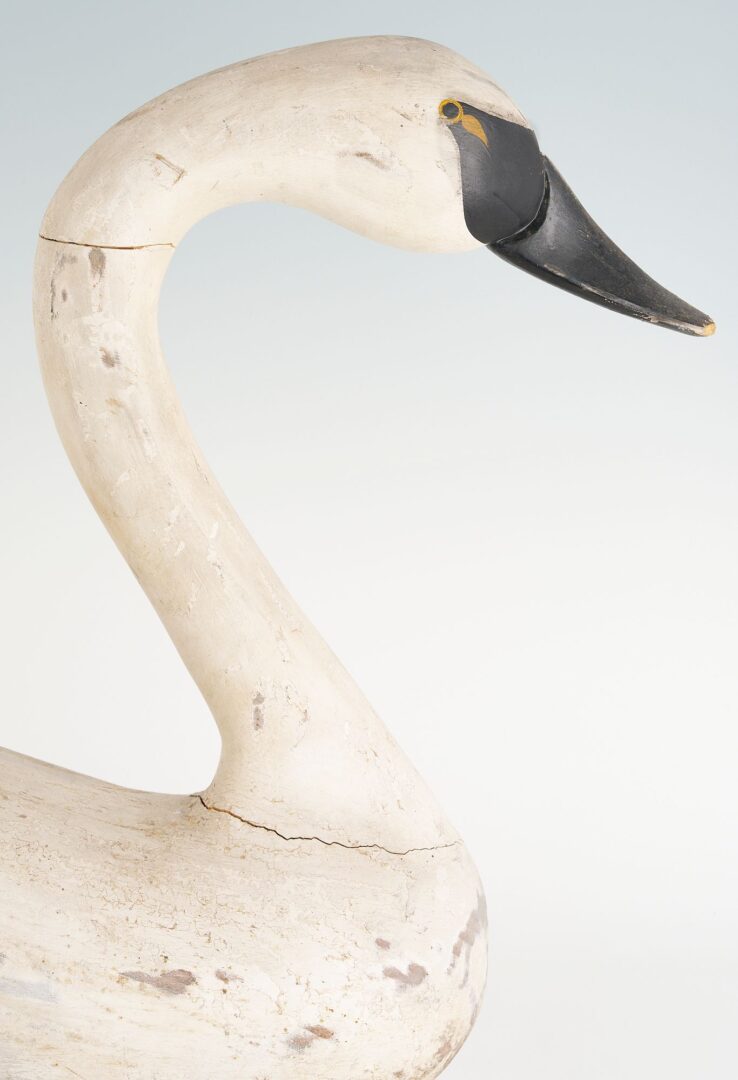 Lot 509: Large Swan Decoy, Unsigned