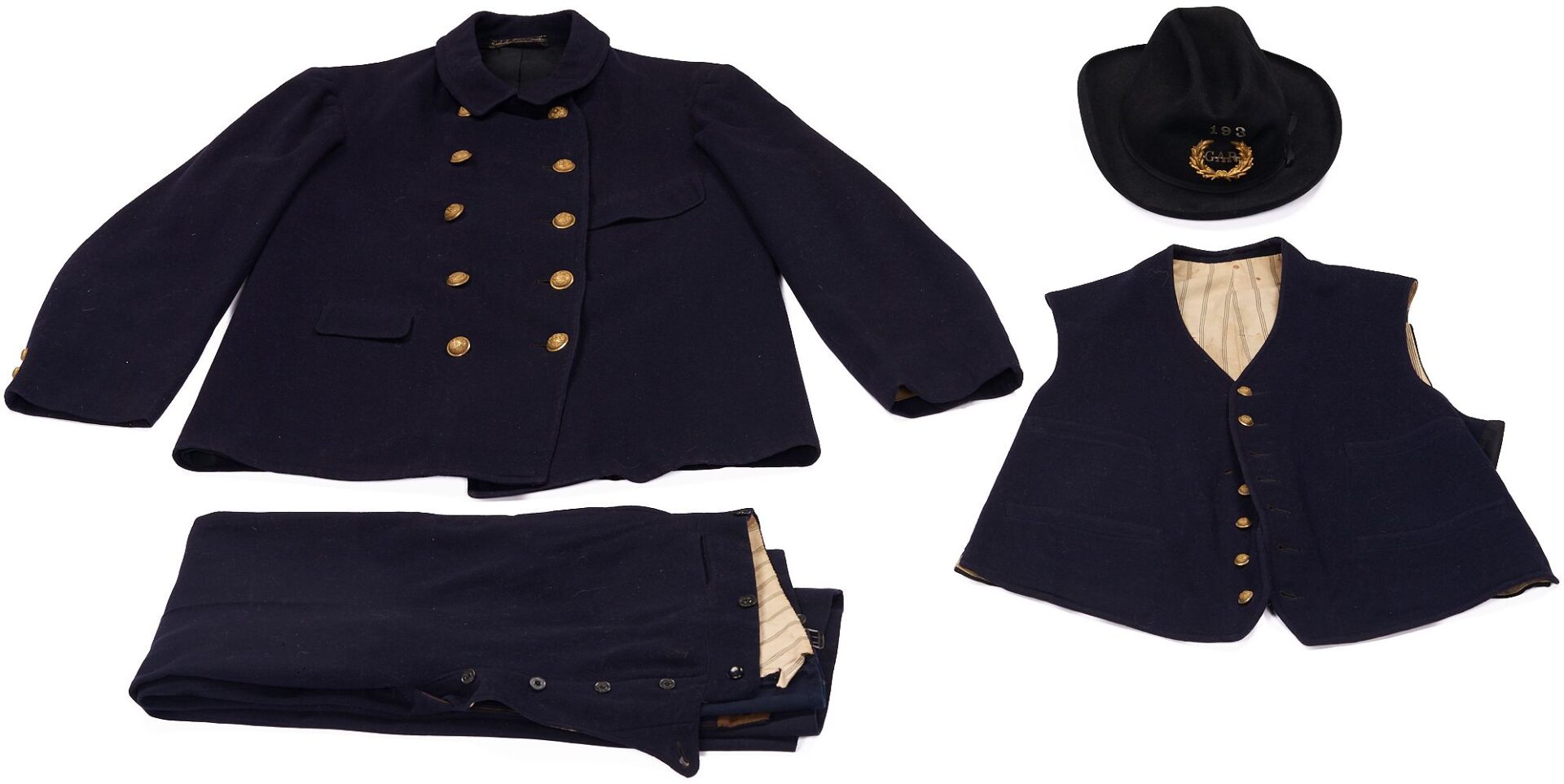Lot 570: Civil War Veteran GAR Uniform, PVT Stephen F. Oliver