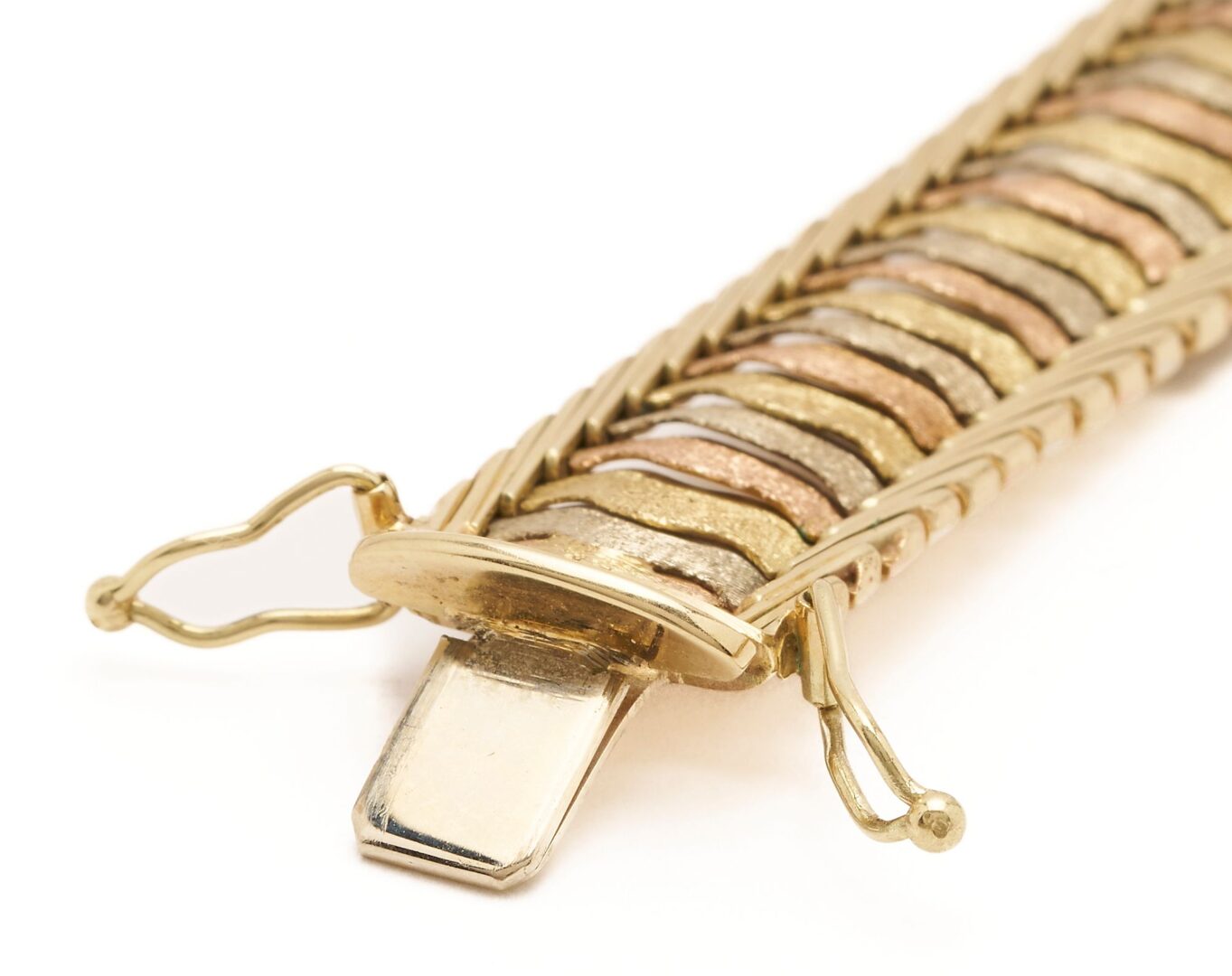 Lot 636: 14K Gold Italian Tri-Color Bracelet